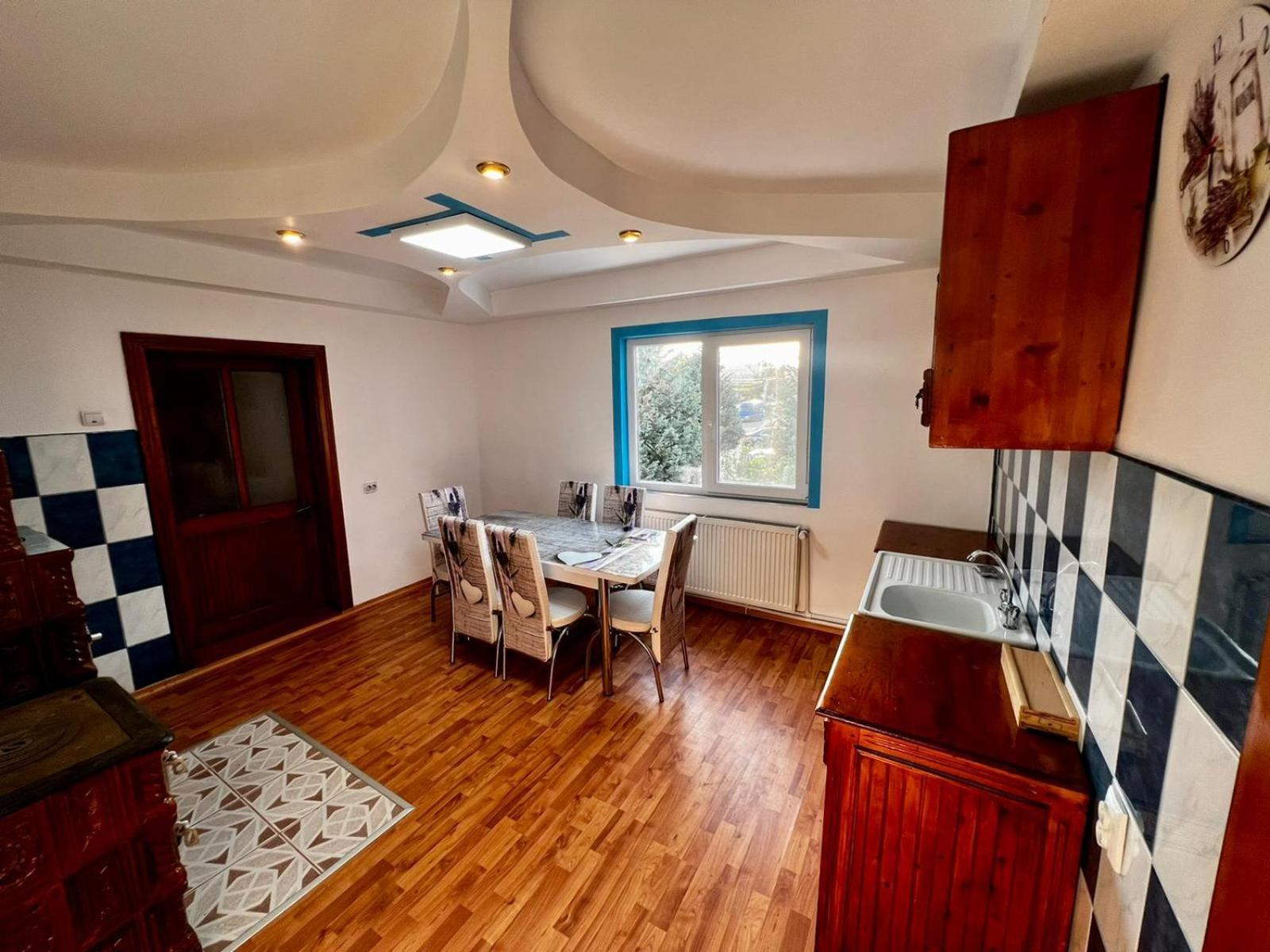 Casa Cu Lavanda Vatra Dornei Bilik gambar