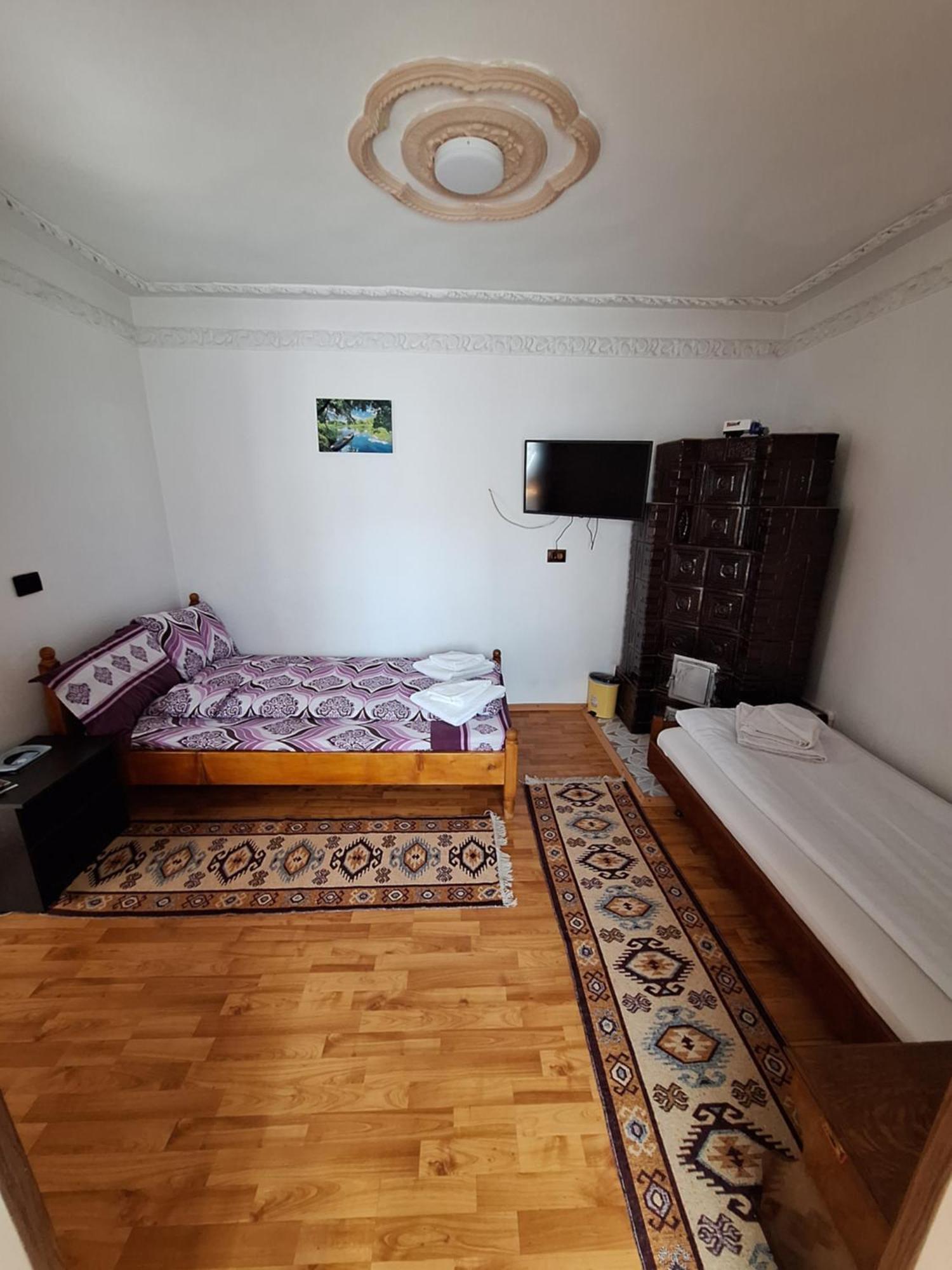 Casa Cu Lavanda Vatra Dornei Luaran gambar